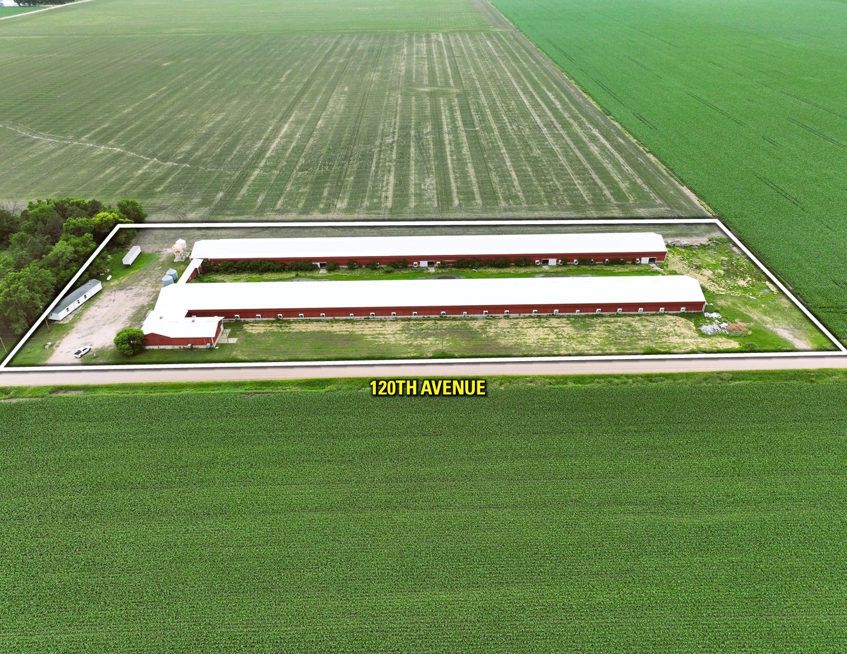 Listing Photo: Drone Outline E1